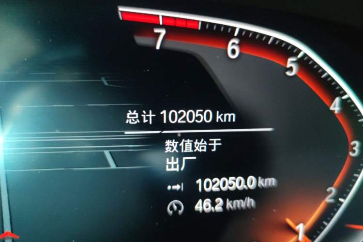 Used BMW X6 2021 xDrive40i M Sport Package Odometer Close Up