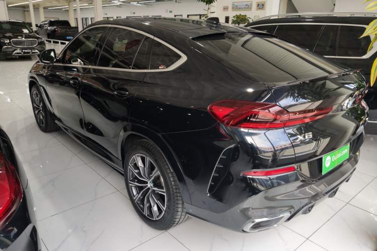 Used BMW X6 2021 xDrive30i M Sport Package Rear Left 45 Deg