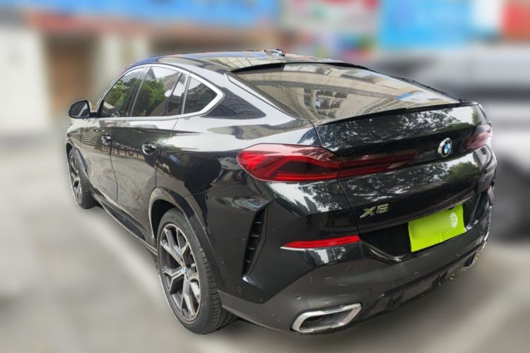 Used BMW X6 2021 xDrive40i Luxury Model with M Sport Package Rear Left 45 Deg