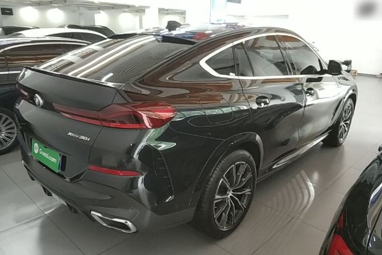 Used BMW X6 2021 xDrive30i M Sport Package Rear Right 45 Deg