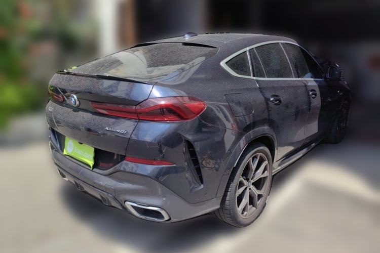 Used BMW X6 2021 xDrive40i Luxury Model with M Sport Package Rear Right 45 Deg