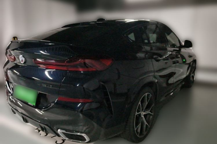 Used BMW X6 2021 xDrive40i Luxury Model with M Sport Package Rear Right 45 Deg