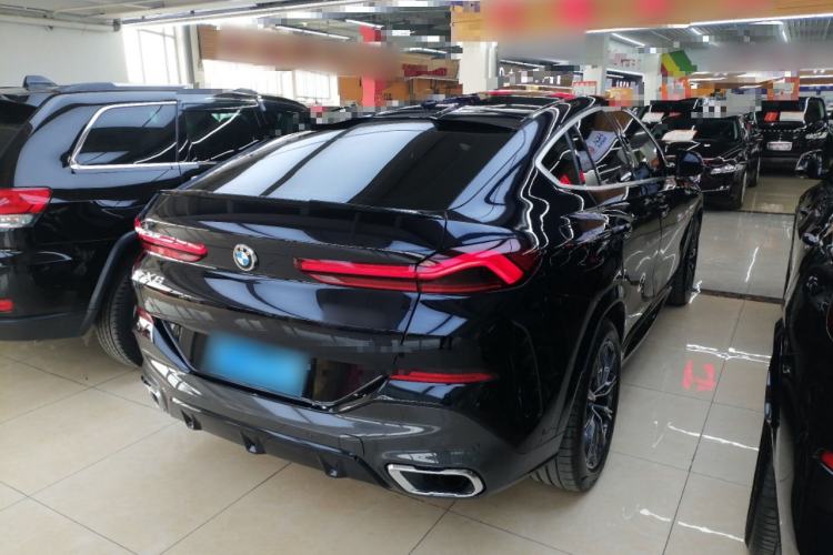 Used BMW X6 2021 xDrive40i M Sport Package Rear Right 45 Deg