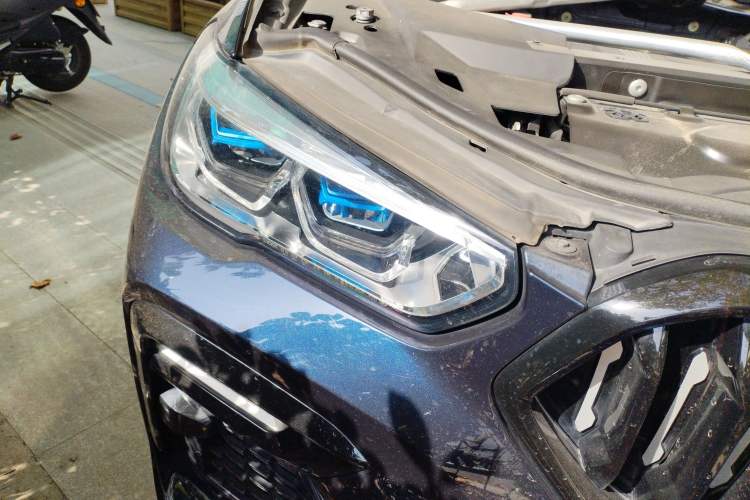 Used BMW X6 2021 xDrive40i M Sport Package Right Front Headlight