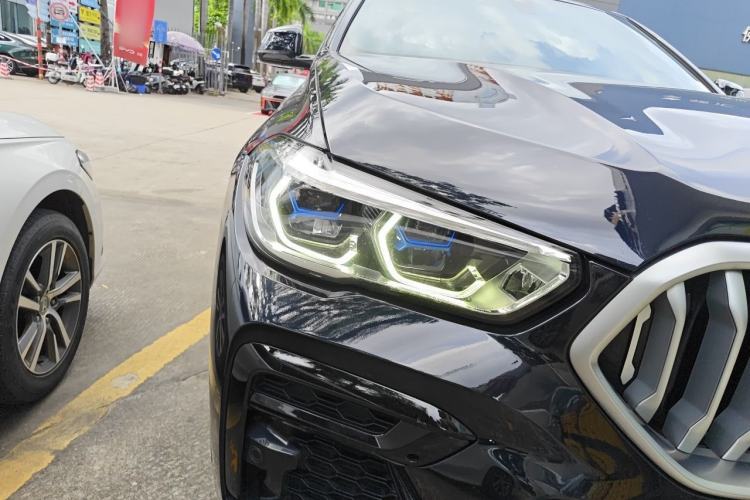 Used BMW X6 2021 xDrive40i M Sport Package Right Front Headlight