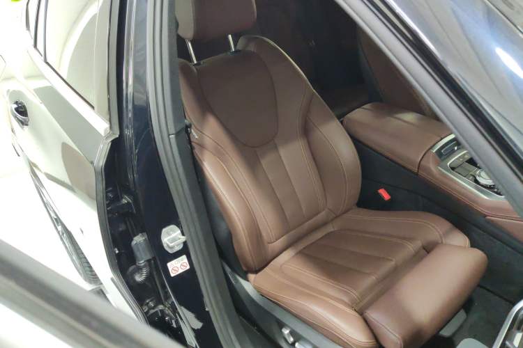 Used BMW X6 2021 xDrive30i M Sport Package Right Front Seat