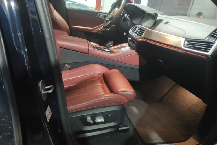 Used BMW X6 2021 xDrive40i M Sport Package Right Front Seat