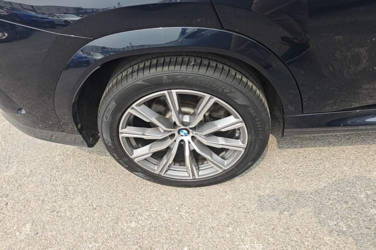 Used BMW X6 2021 xDrive40i M Sport Package Right Rear Wheel Hub