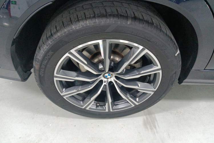 Used BMW X6 2021 xDrive30i M Sport Package Right Rear Wheel Hub