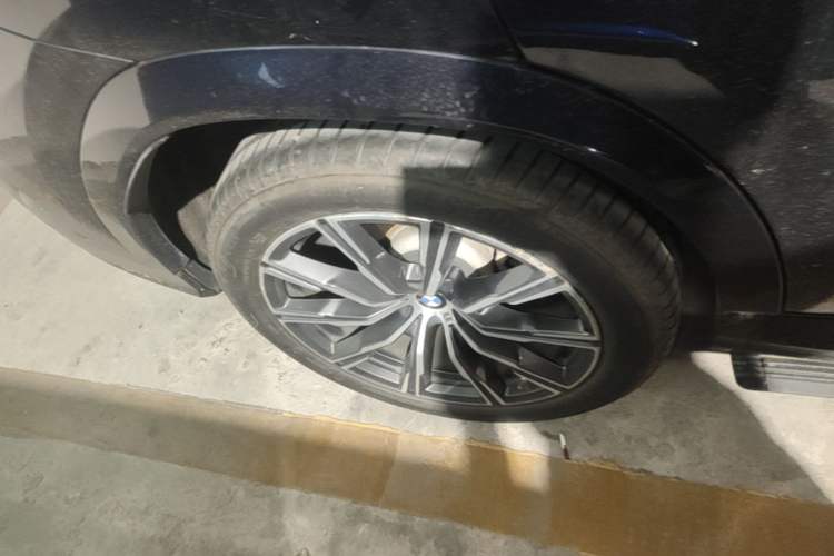 Used BMW X6 2021 xDrive40i M Sport Package Right Rear Wheel Hub