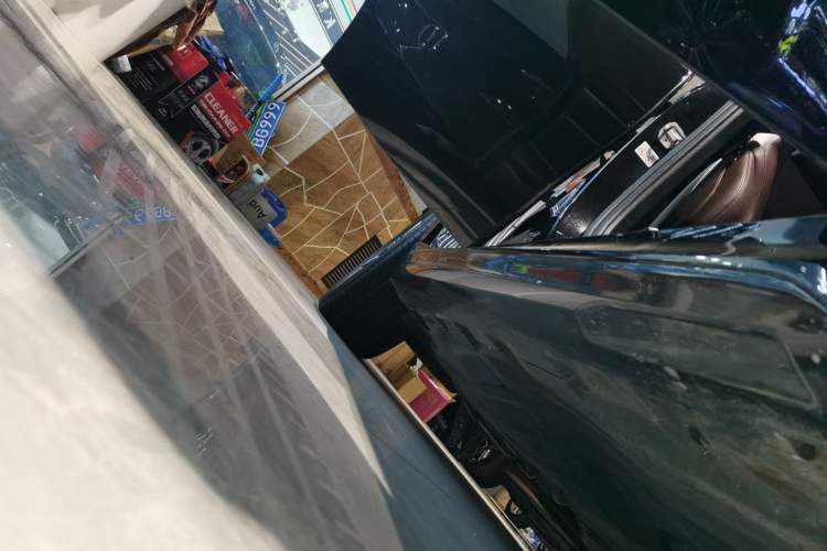 Used BMW X6 2021 xDrive40i M Sport Package Right Side Sill