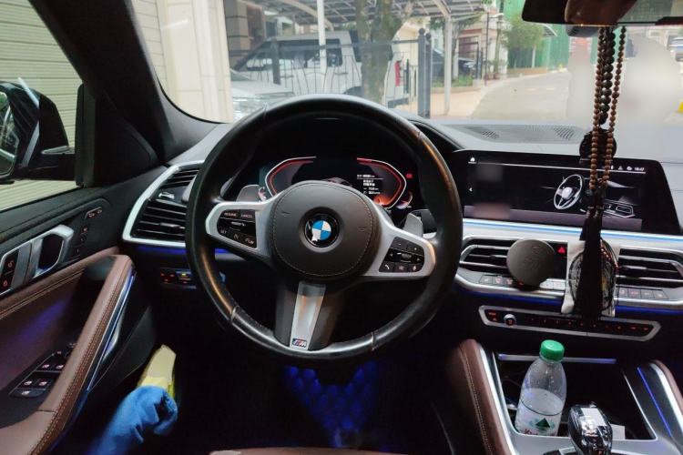Used BMW X6 2021 xDrive30i M Sport Package Steering Wheel