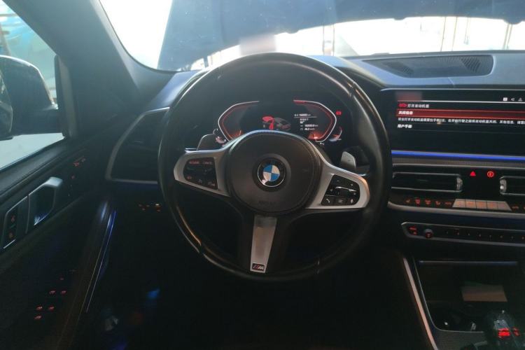 Used BMW X6 2021 xDrive40i M Sport Package Steering Wheel