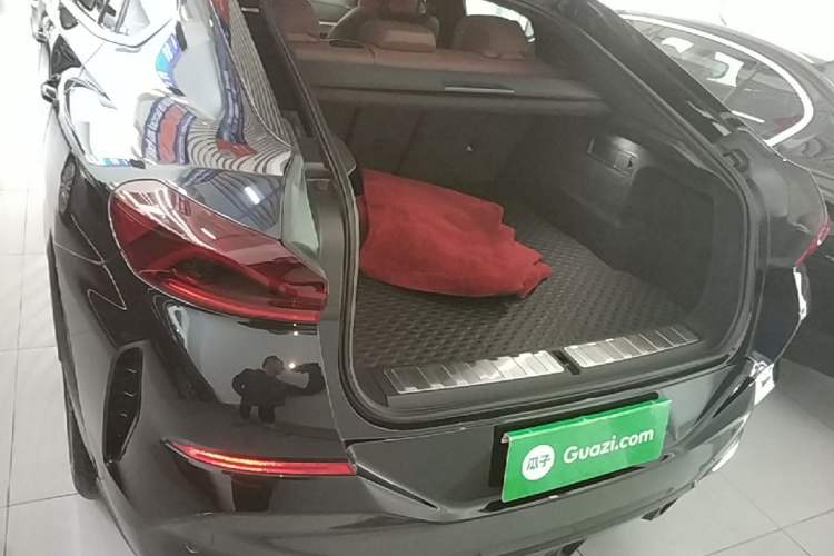 Used BMW X6 2021 xDrive30i M Sport Package Trunk