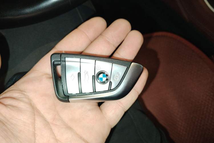 Used BMW X6 2021 xDrive30i M Sport Package Vehicle Key