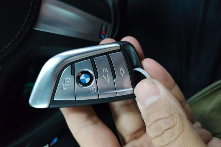 Used BMW X6 2021 xDrive30i M Sport Package Vehicle Key