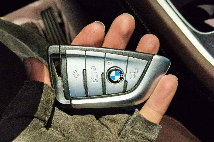 Used BMW X6 2021 xDrive30i M Sport Package Vehicle Key