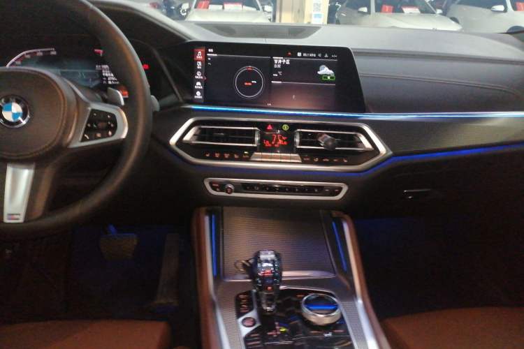 Used BMW X6 2021 xDrive40i M Sport Package Audio And AC Panel