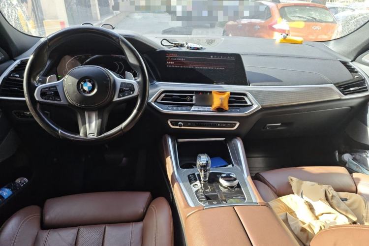 Used BMW X6 2021 xDrive40i M Sport Package Center Console