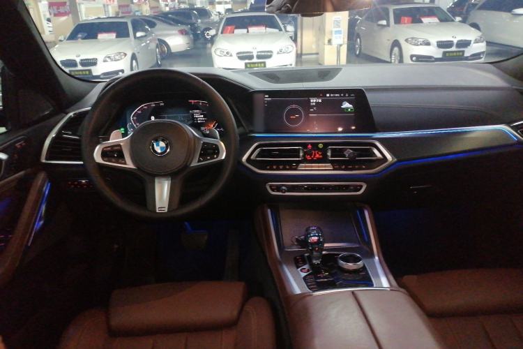 Used BMW X6 2021 xDrive40i M Sport Package Center Console