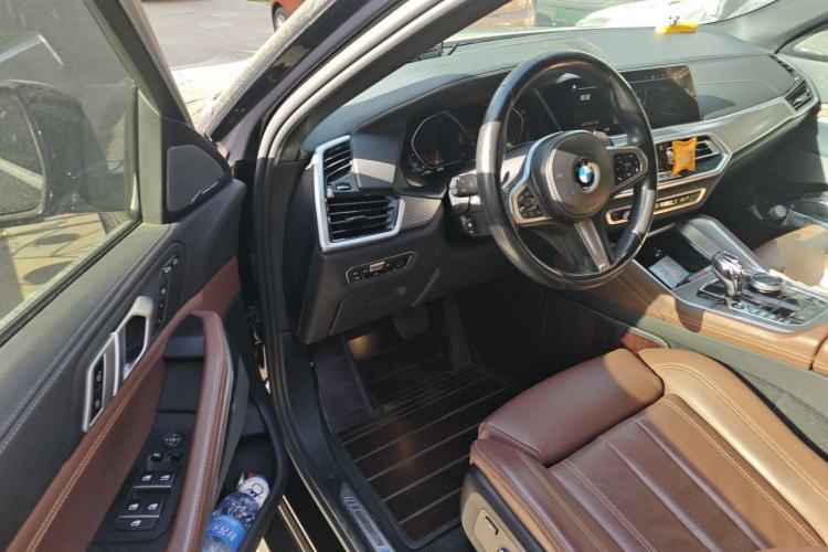 Used BMW X6 2021 xDrive40i M Sport Package Driver Seat