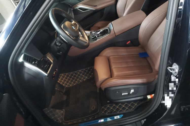 Used BMW X6 2021 xDrive40i M Sport Package Left Front Seat
