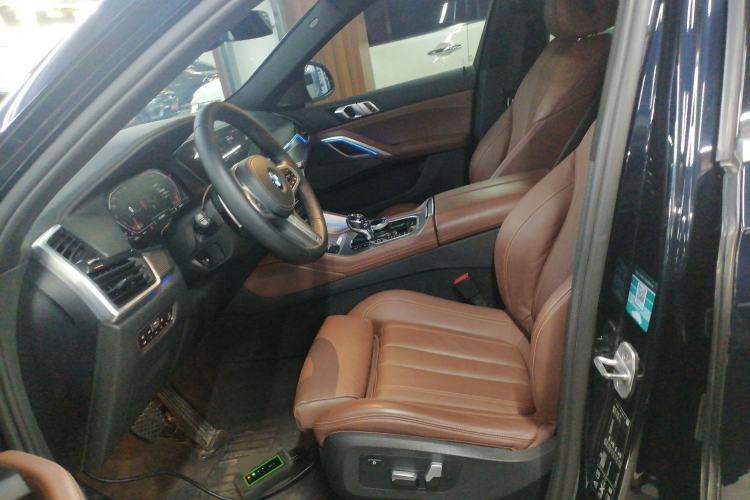 Used BMW X6 2021 xDrive40i M Sport Package Left Front Seat