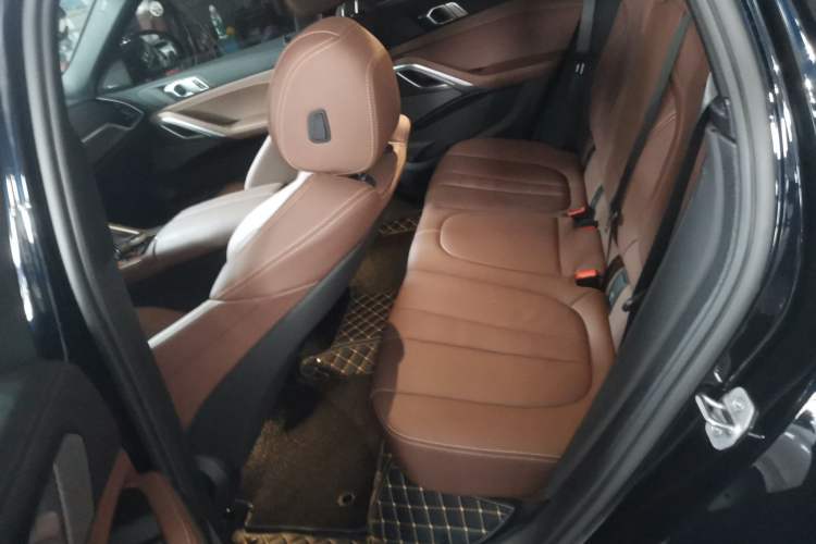 Used BMW X6 2021 xDrive40i M Sport Package Left Rear Seat