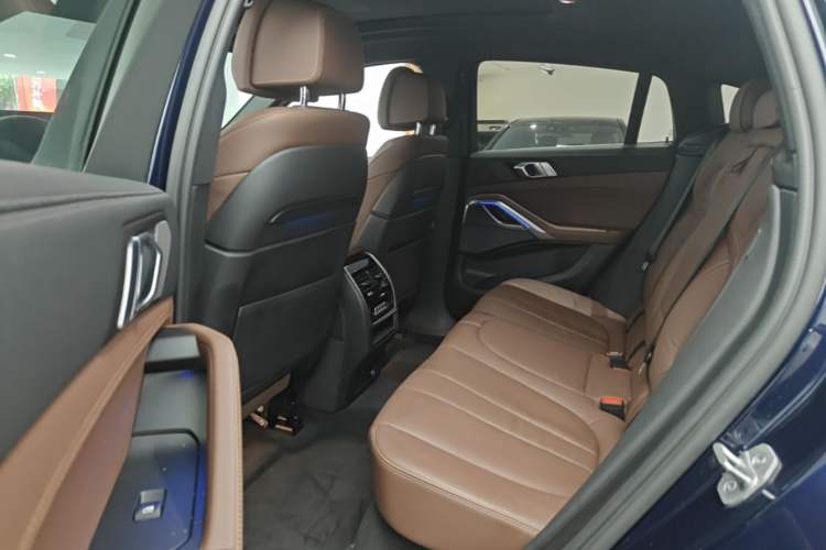 Used BMW X6 2021 Restyled xDrive40i Luxury Version M Sport Package Left Rear Seat