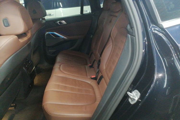 Used BMW X6 2021 xDrive40i M Sport Package Left Rear Seat
