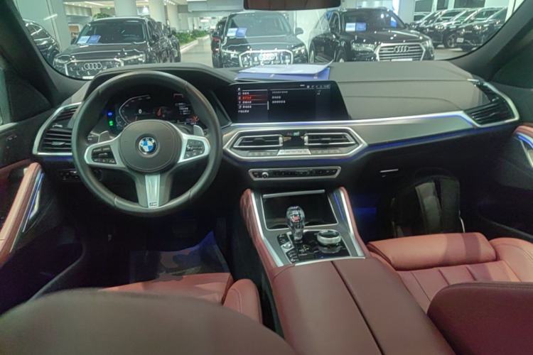Used BMW X6 2021 xDrive30i M Sport Package Center Console