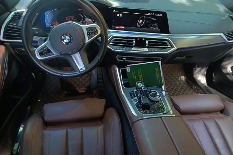 Used BMW X6 2021 xDrive30i M Sport Package Center Console