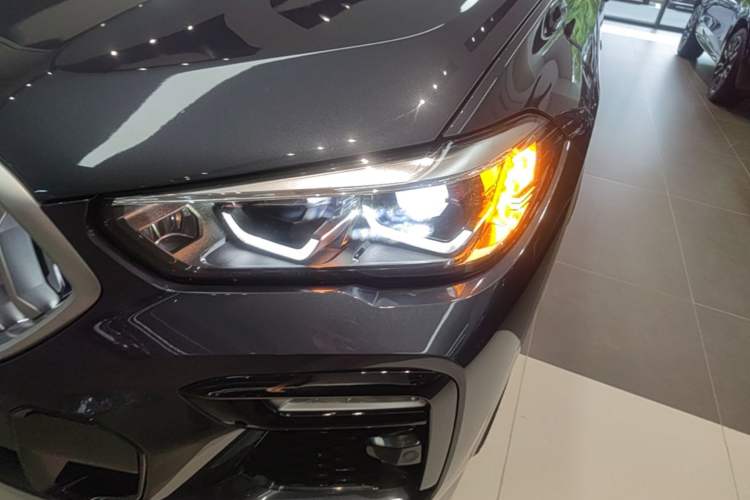 Used BMW X6 2021 xDrive30i M Sport Package Left Front Headlight