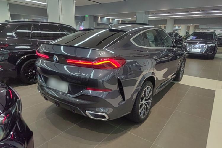 Used BMW X6 2021 xDrive30i M Sport Package Rear Right 45 Deg