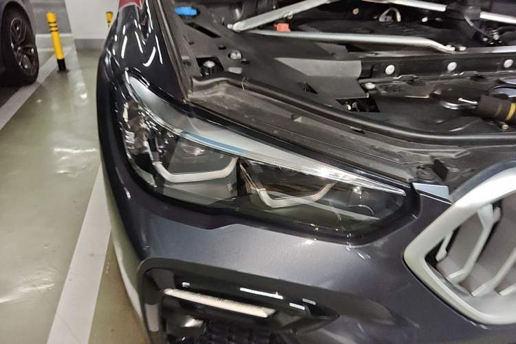Used BMW X6 2021 xDrive30i M Sport Package Right Front Headlight