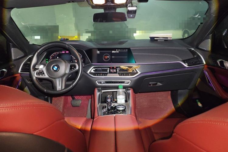 Used BMW X6 2021 xDrive40i Luxury Model with M Sport Package Center Console
