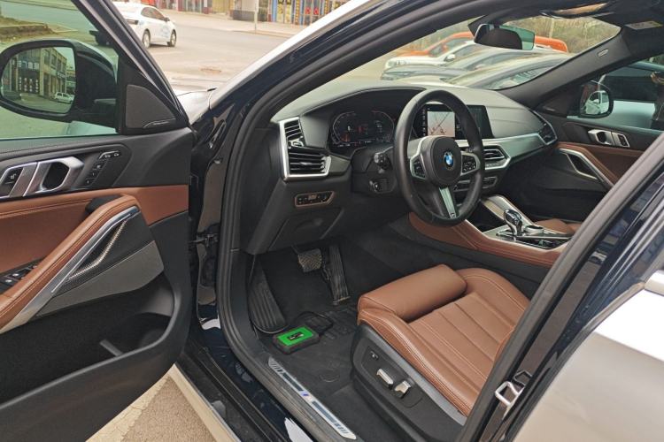 Used BMW X6 2021 xDrive40i M Sport Package Driver Seat