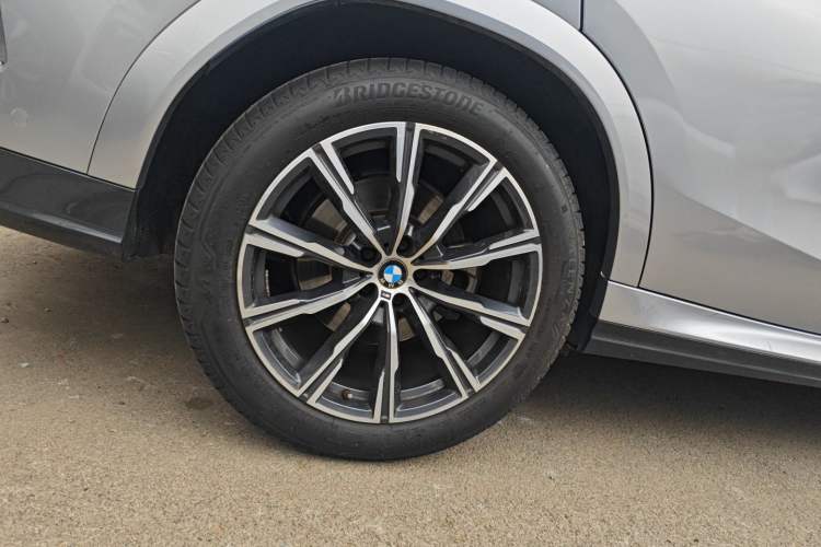 Used BMW X6 2021 xDrive40i M Sport Package Exterior 5