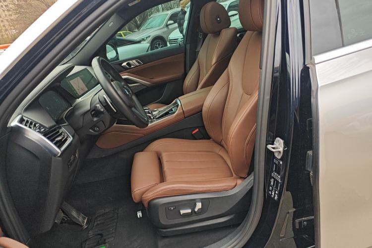 Used BMW X6 2021 xDrive40i M Sport Package Left Front Seat
