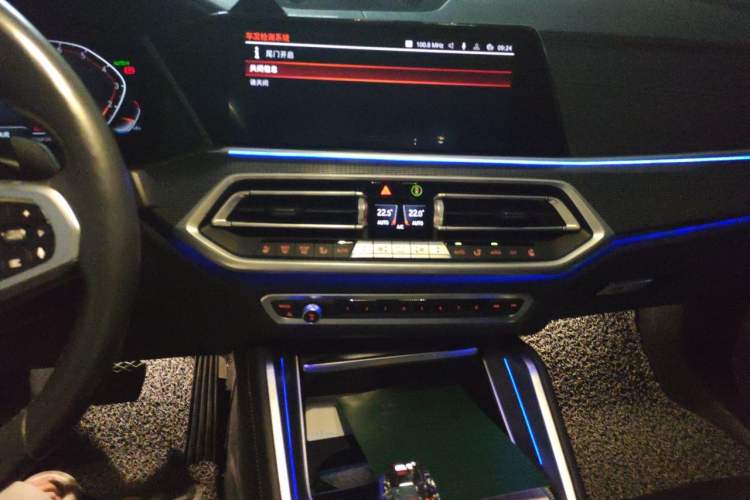 Used BMW X6 2021 Restyled xDrive40i Luxury Version M Sport Package Audio And AC Panel