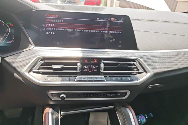 Used BMW X6 2021 xDrive40i Luxury Model with M Sport Package Audio And AC Panel