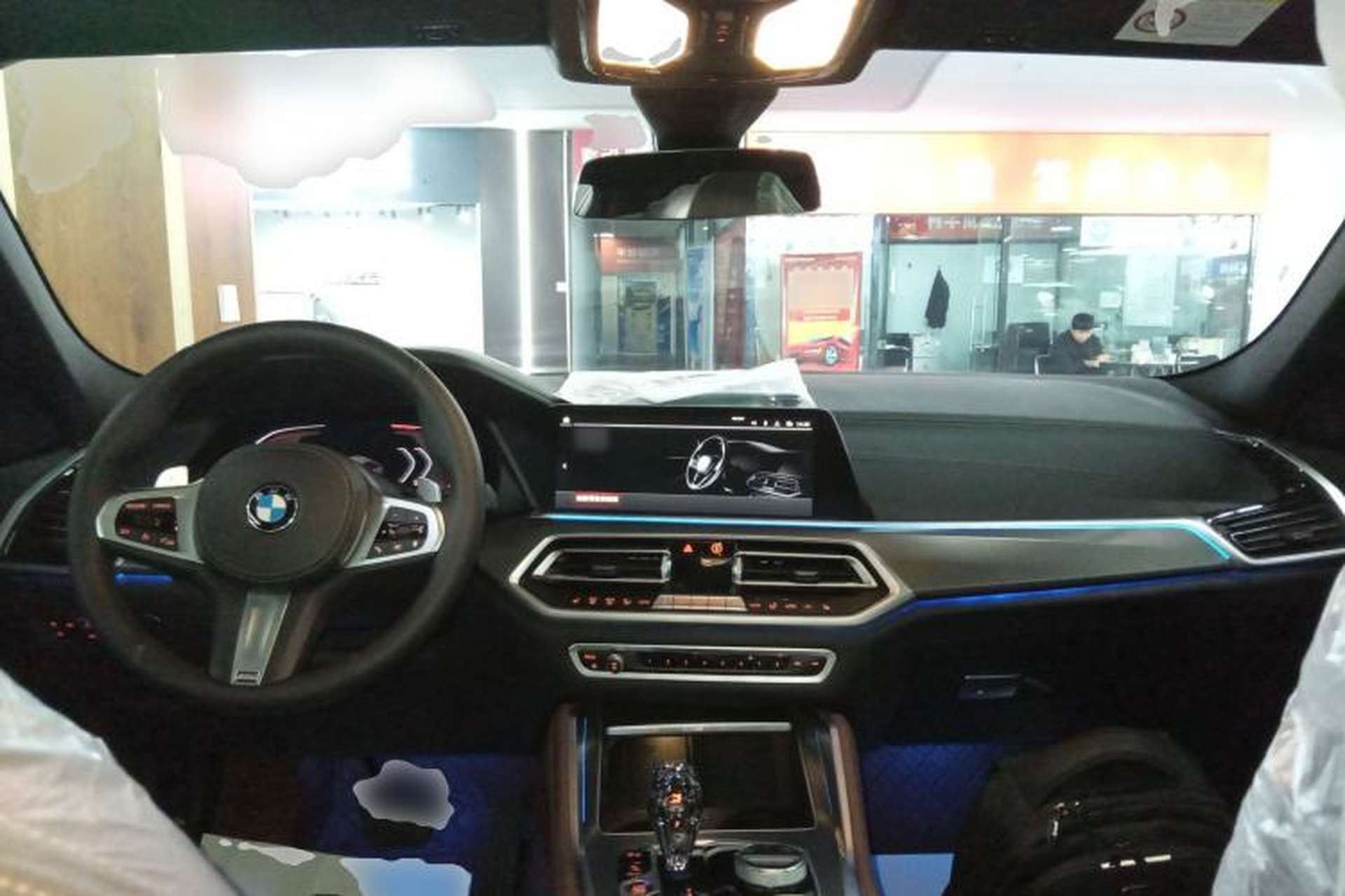 Used BMW X6 2021 xDrive30i M Sport Package Center Console