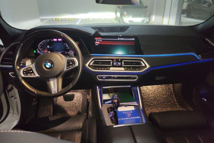 Used BMW X6 2021 Restyled xDrive40i Luxury Version M Sport Package Center Console