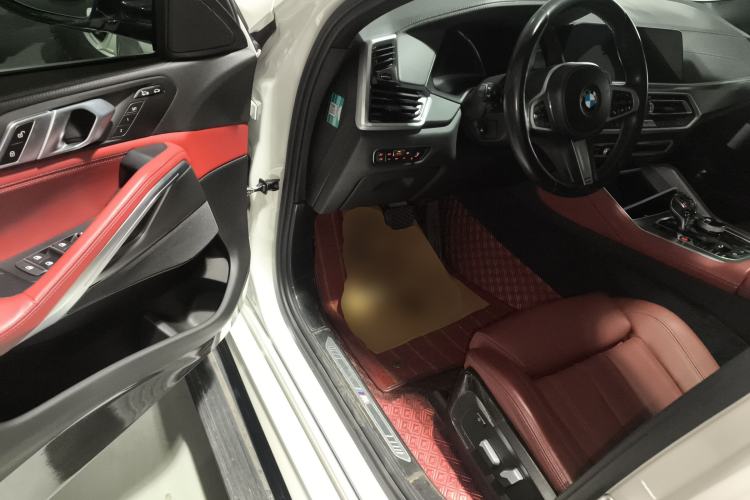 Used BMW X6 2021 xDrive30i M Sport Package Driver Seat