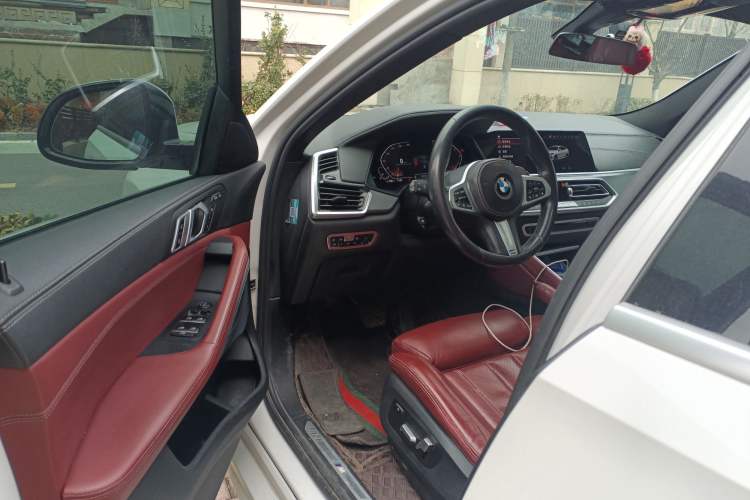 Used BMW X6 2021 xDrive30i M Sport Package Driver Seat