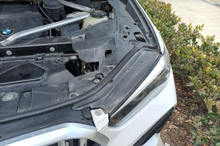 Used BMW X6 2021 xDrive30i M Sport Package Engine Bay Left