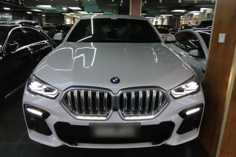 Used BMW X6 2021 xDrive30i M Sport Package Front