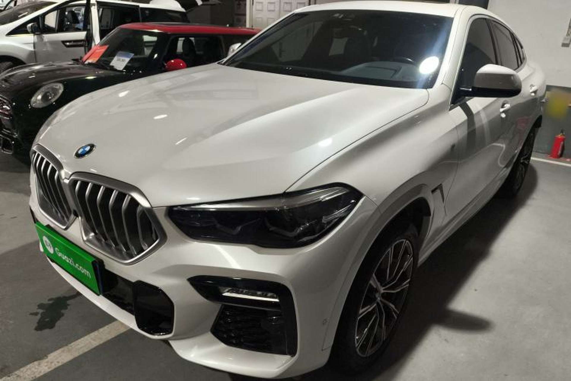 Used BMW X6 2021 xDrive30i M Sport Package Front Left 45 Deg