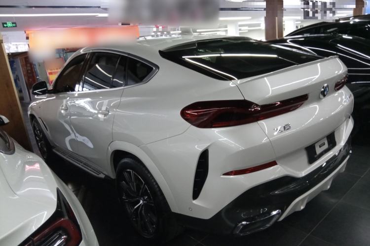 Used BMW X6 2021 xDrive30i M Sport Package Left Side