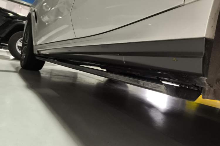 Used BMW X6 2021 xDrive30i M Sport Package Left Side Sill